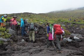 登山道はすいています
