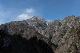 有明山