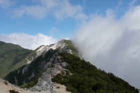 湧き上がる雲