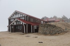 燕山荘