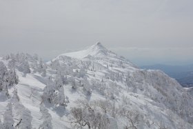 銀世界の稜線