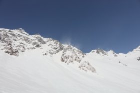 強風の奥穂高岳