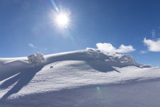 雪面と太陽