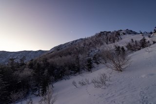 月と伊那前岳と空木岳