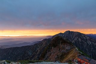 五竜岳と唐松岳頂上山荘